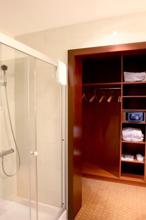 Aparthotel Premier Podgorica Habitación foto